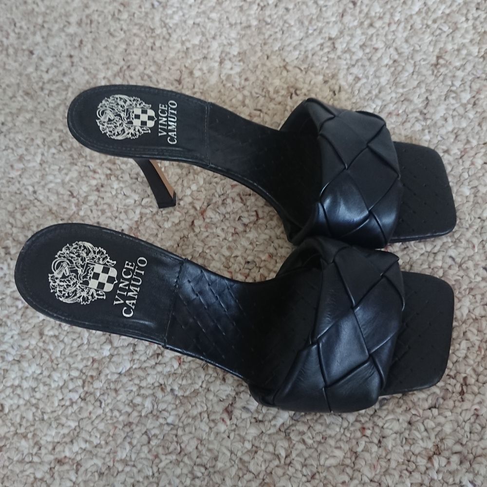 VINCE CAMUTO Brelanie Braided Strap Sandal size 8.5